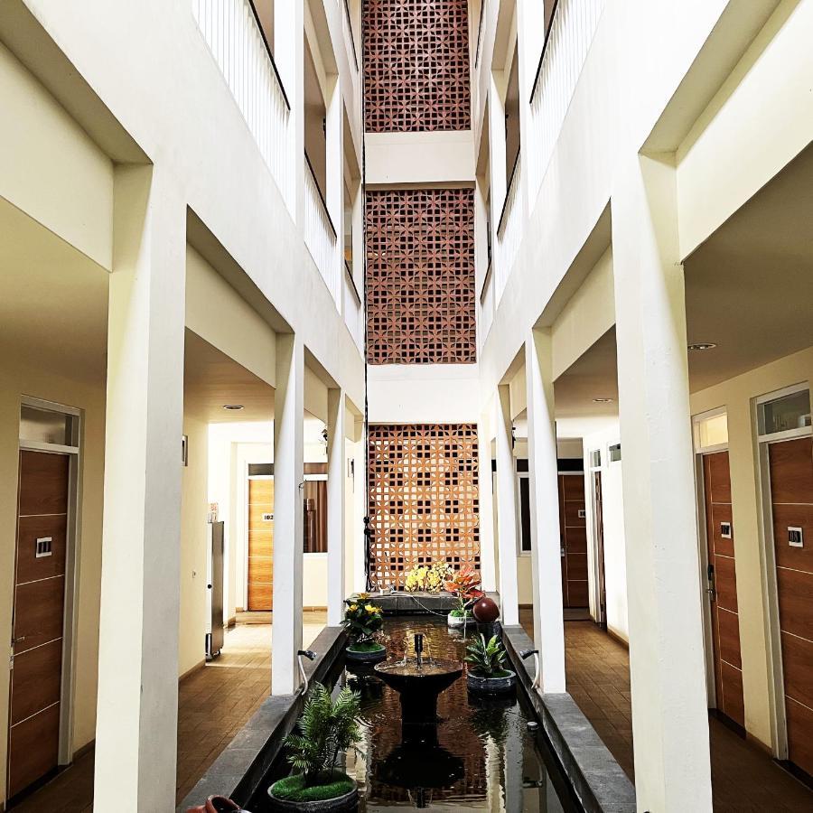 The Home Srengseng Yakarta Exterior foto